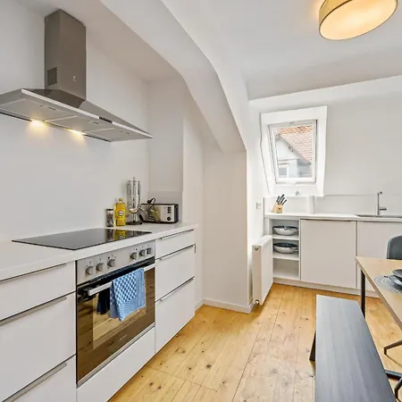 Apartmán Sali Homes - - Altstadt Gg 95 *